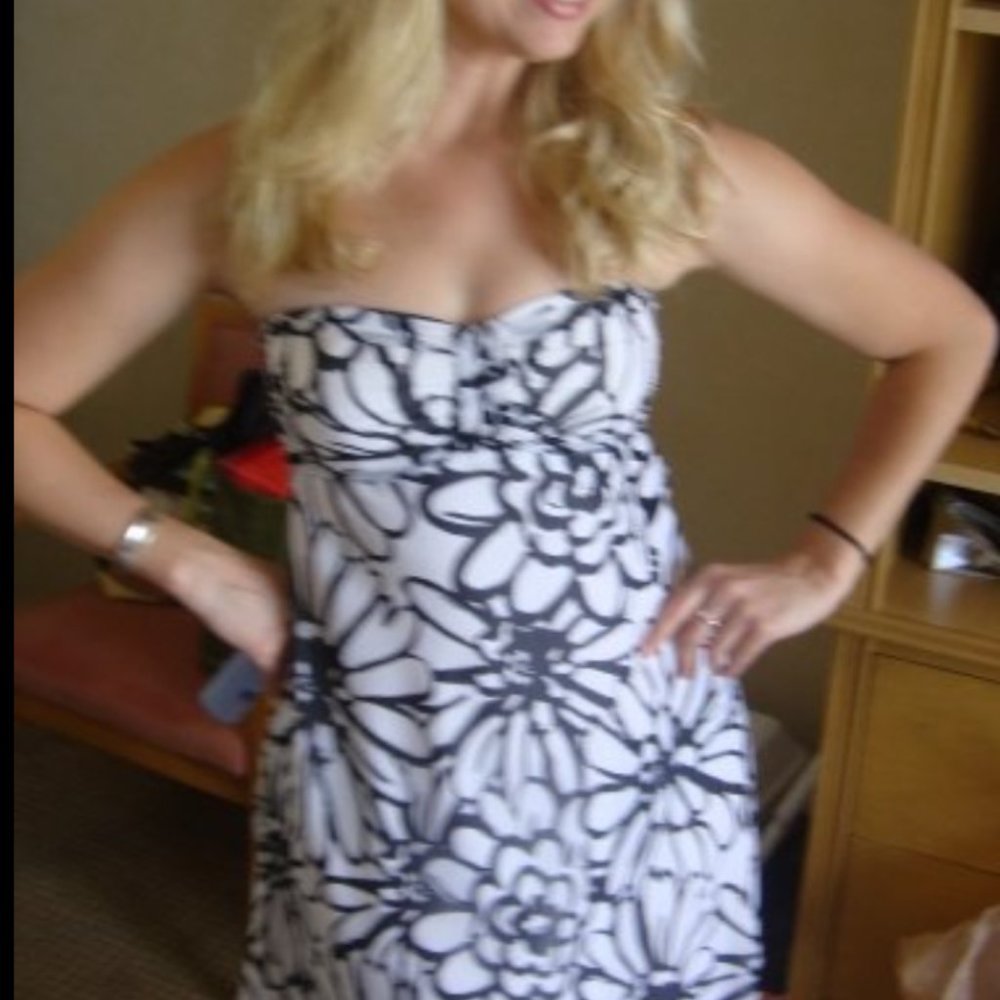 White House Black Market Cocktail Dress Size 0